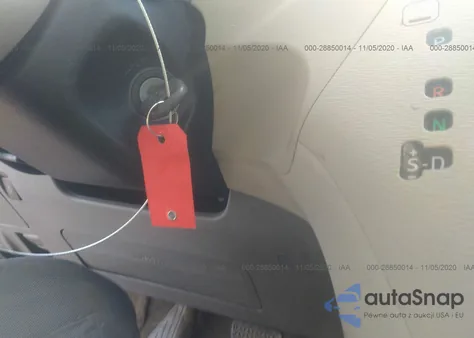 2012 Toyota Sienna Xle V6 8 Passenger z USA, uszkodzony, nr VIN 5TDYK3DC5CS249589